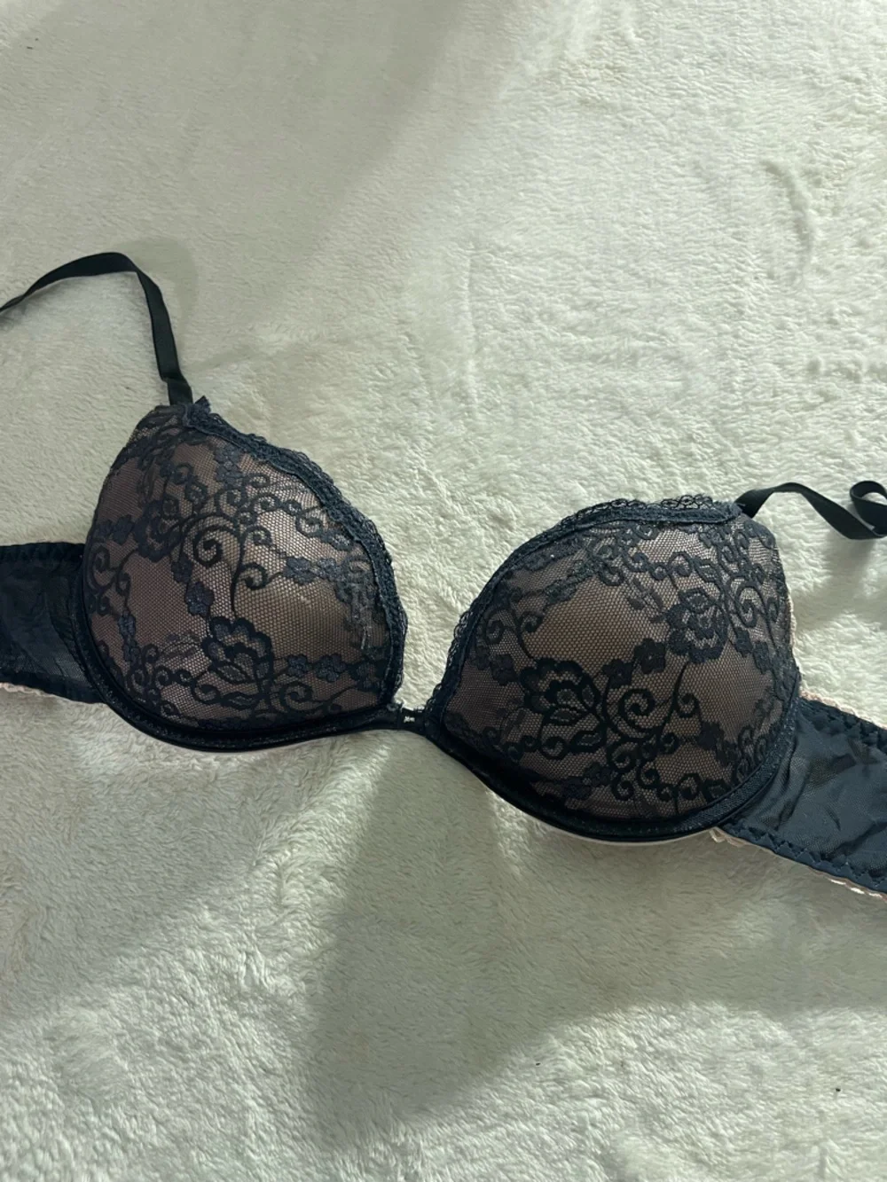 Pretty Lace Push Up Underwire Padded Bra 34C Navy Blue Yelena Secret Lace